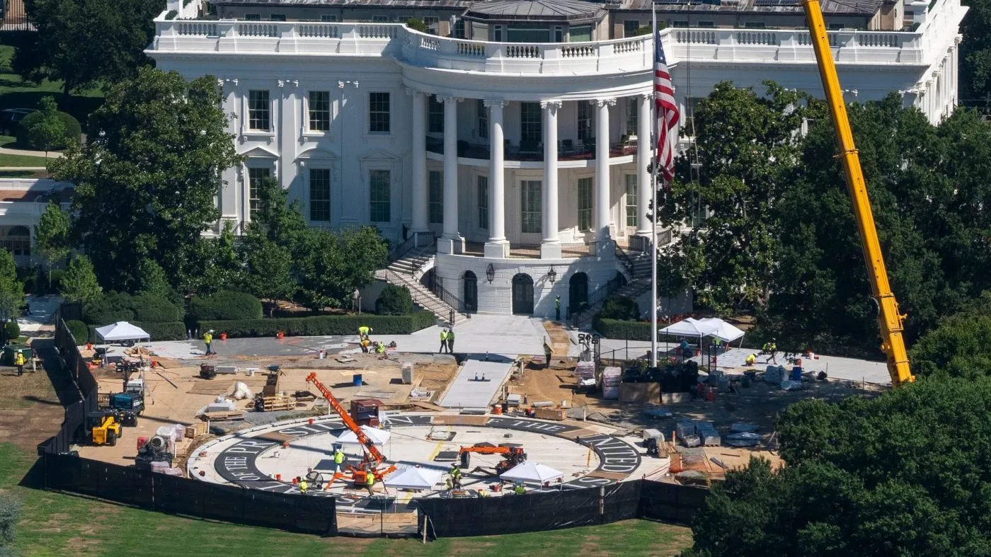 Work continues on the White House helipad on the South Lawn Thursday, July 30, 2026, in Washington. (AP Photo/Manuel Balce Ceneta)