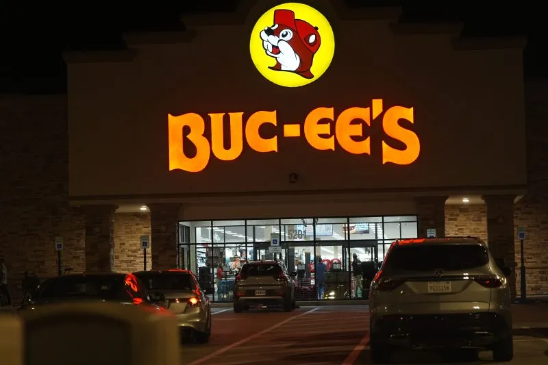 Shoppers head into a Buc-ee’s store late Thursday, Oct. 3, 2024, in Johnstown, Colo. (AP Photo/David Zalubowski)