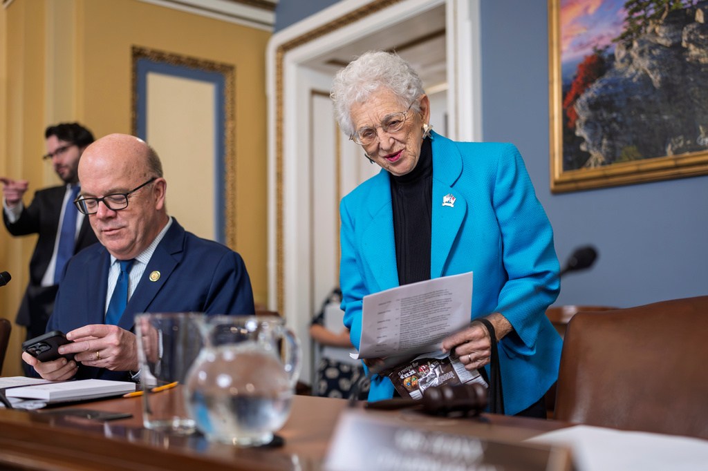 FILE–Rep. Jim McGovern, D-Mass., left, the ranking member of the House Rules Committee, and Chairwoman Virginia Foxx, R-N.C., prepare for a late-night session on several bills, including an extension of the FISA Section 702 authority, at the Capitol in Washington, Monday, April 27, 2026. (AP Photo/J. Scott Applewhite, File)