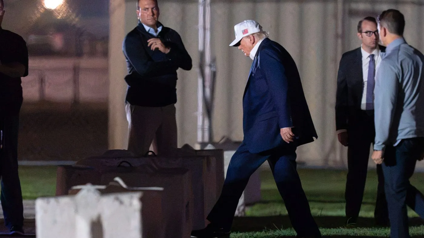 President Donald Trump walks to his limousine upon his arrival at the Ellipse just outside of the White House, Saturday, Sept. 19, 2026, in Washington. (AP Photo/Jose Luis Magana)
