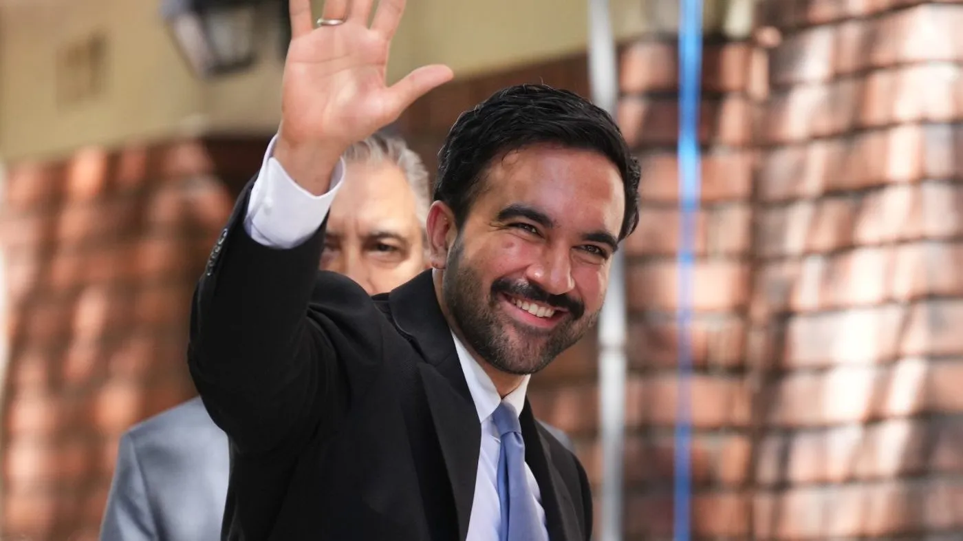 New York City Mayor Zohran Mamdani waves as he arrives to meet with Brazilian President Luiz Inácio Lula da Silva at the residence of Brazil’s ambassador to the United Nations, Monday, Sept. 21, 2026, in New York. (AP Photo/Adam Gray)