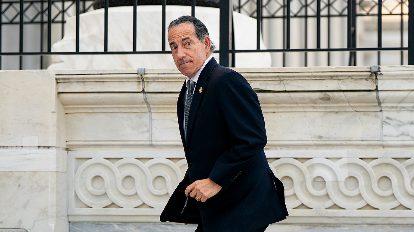 Rep. Jamie Raskin (D-Md.) arrives to the House Chamber for a series of votes on Tuesday, September 1, 2026.