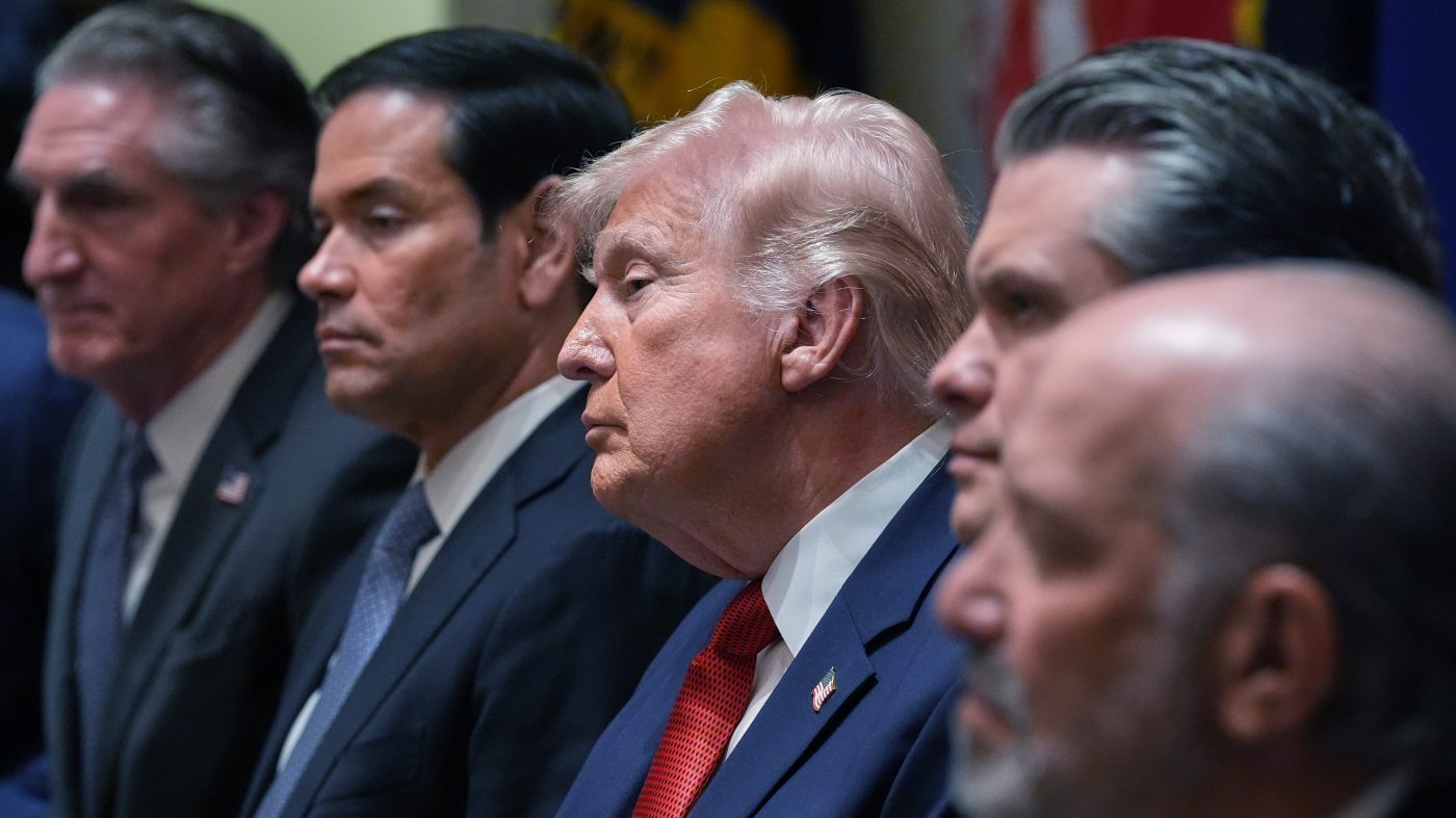 From left, Interior Secretary Doug Burgum, Secretary of State Marco Rubio, President Donald Trump, Defense Secretary Pete Hegseth, and Commerce Secretary Howard Lutnick listen during a Cabinet meeting at the White House, Thursday, March 26, 2026, in Washington. (AP Photo/Alex Brandon)