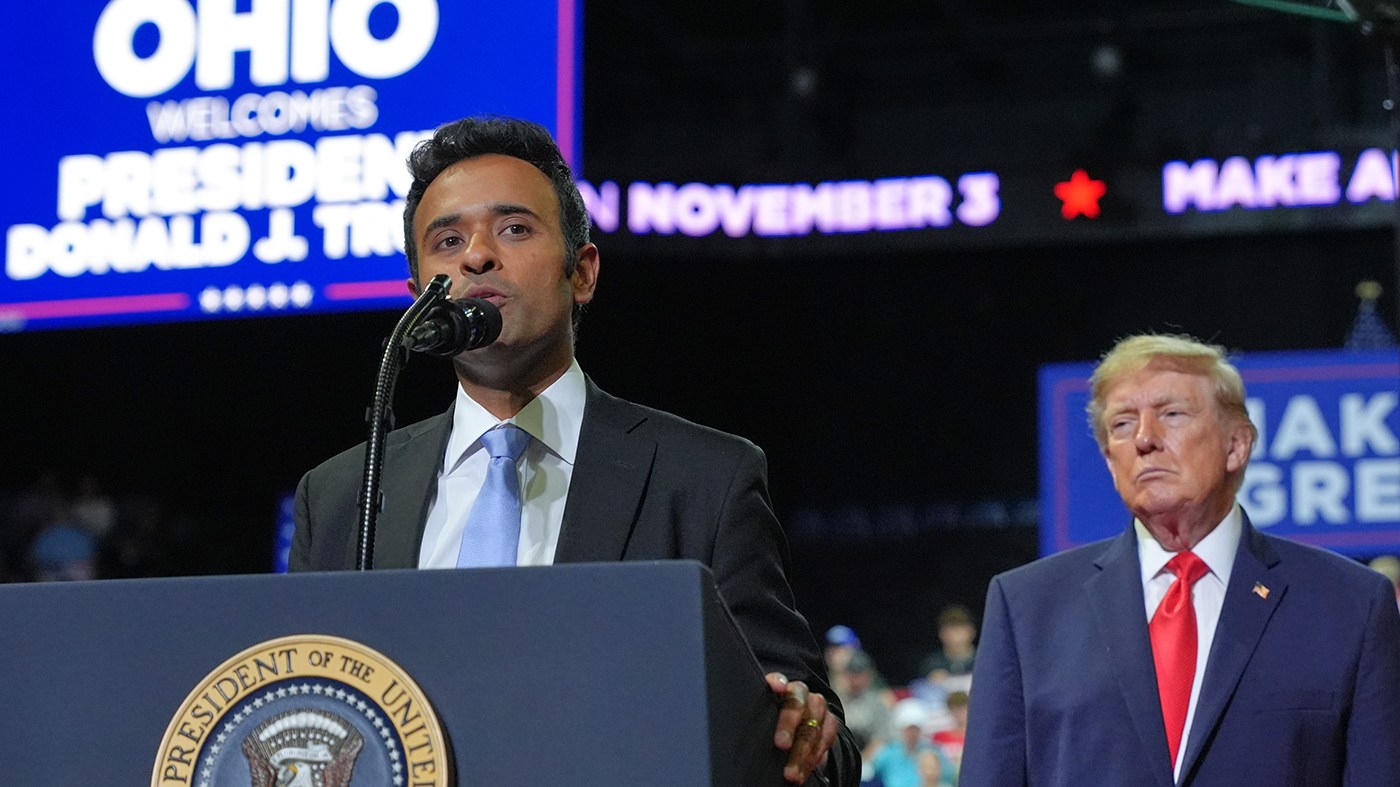 President Trump listens as gubernatorial candidate Vivek Ramaswamy speaks at a campaign rally at the Covelli Centre, in Youngstown, Ohio, Oct. 12, 2026.
