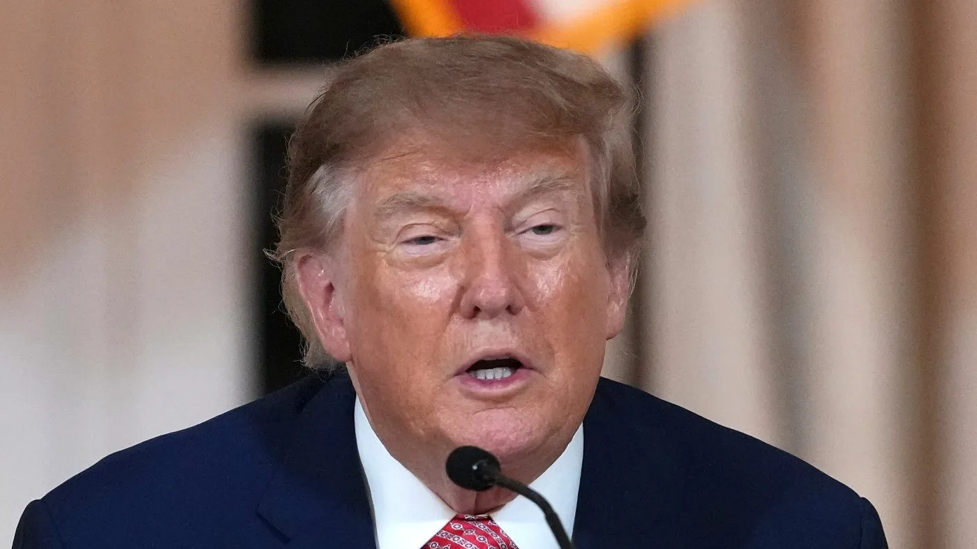 President Donald Trump speaks at a dinner at his Mar-a-Lago club, Saturday, Oct. 17, 2026, in Palm Beach, Fla. (AP Photo/Mark Schiefelbein)