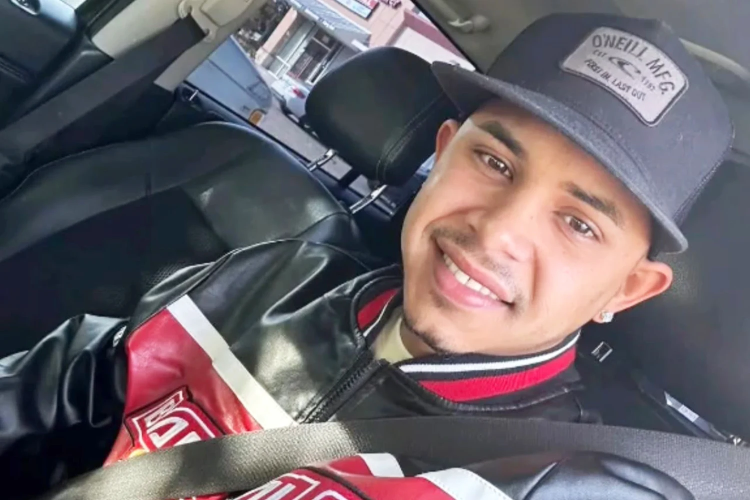 Neiyerver Adrián Leon Rengel, 27.