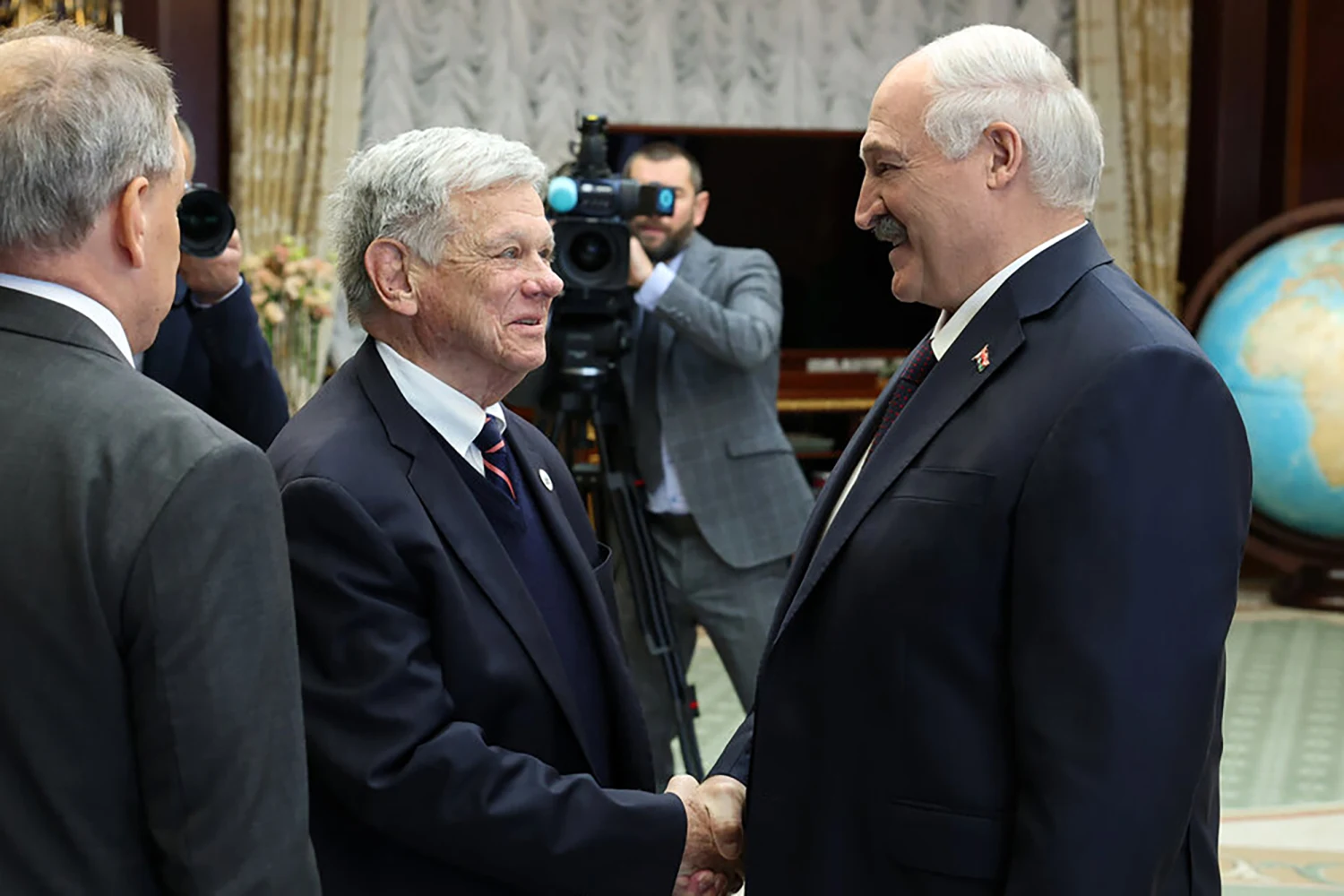 Belarusian President Aleksandr Lukashenko met with representatives of U.S. President Donald Trump’s team, led by U.S. Special Envoy for Belarus John Coale, in Minsk on 15 September.