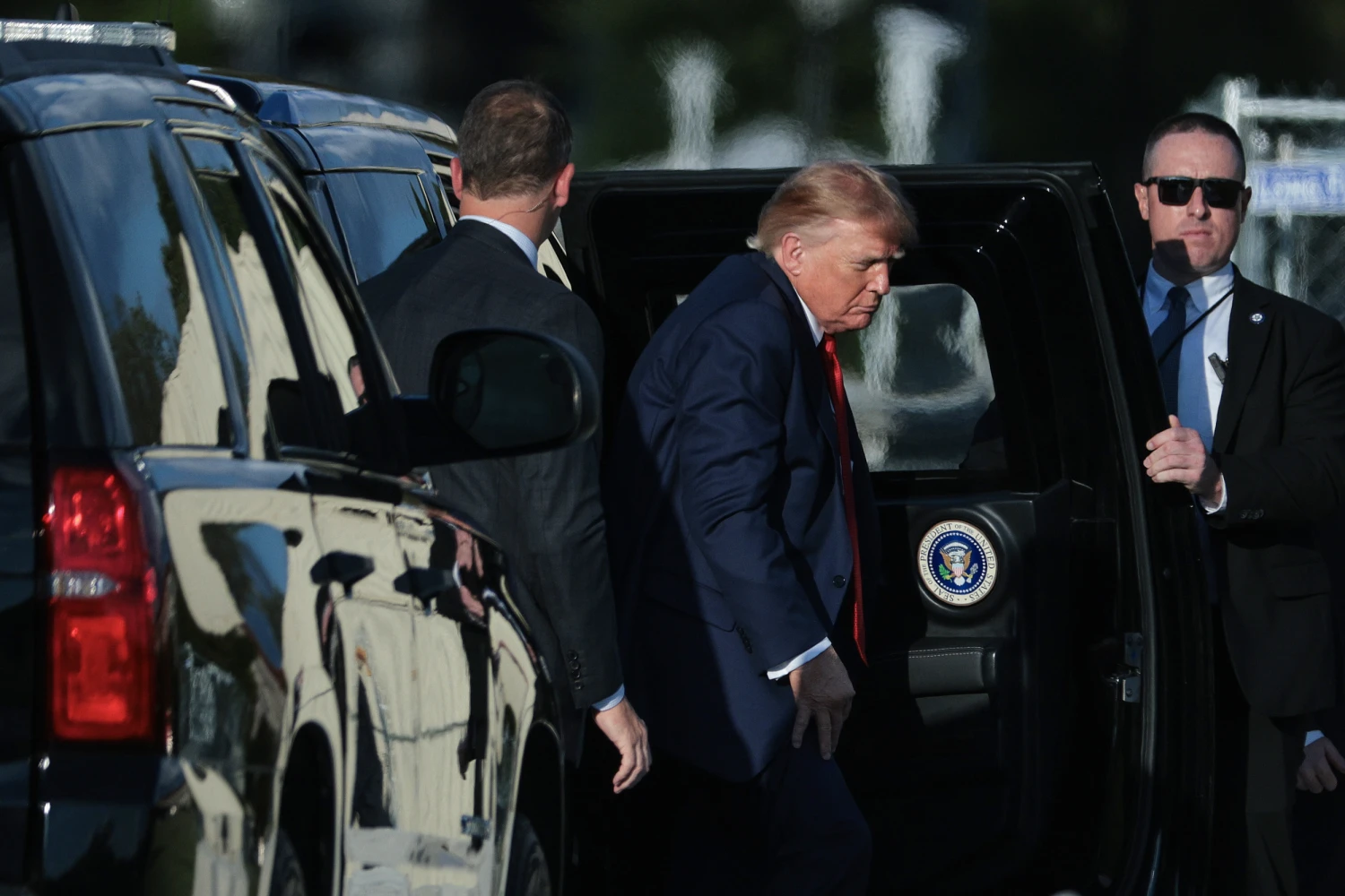 U.S. President Donald Trump steps out of his motorcade at the Ellipse before departing the White House on Sept., 18, 2026 in Washington, D.C.