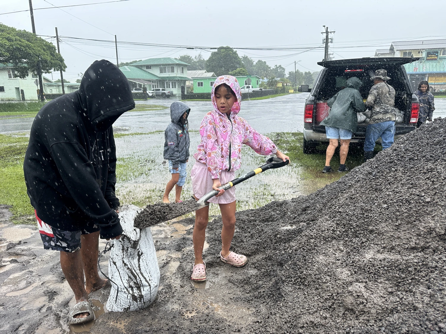 Nolo will unleash bands of intense showers and thunderstorms onto the Big Island of Hawaii on Friday night, and periods of heavy rain will continue across Maui County over the weekend.