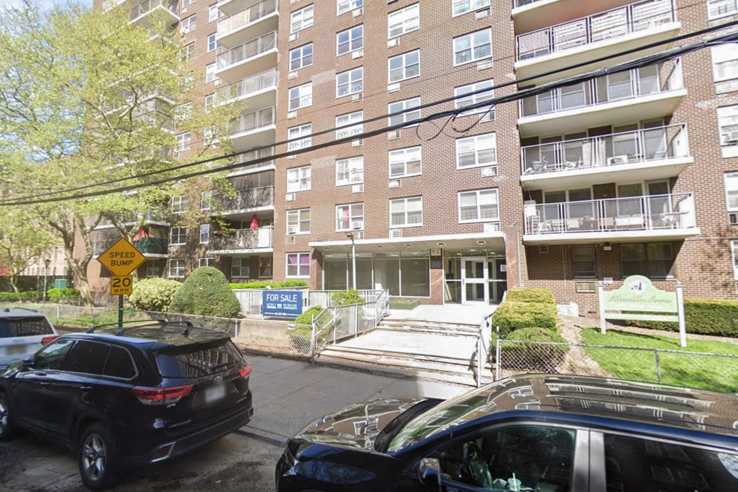 2550 Olinville Avenue in the Bronx neighborhood of New York City.