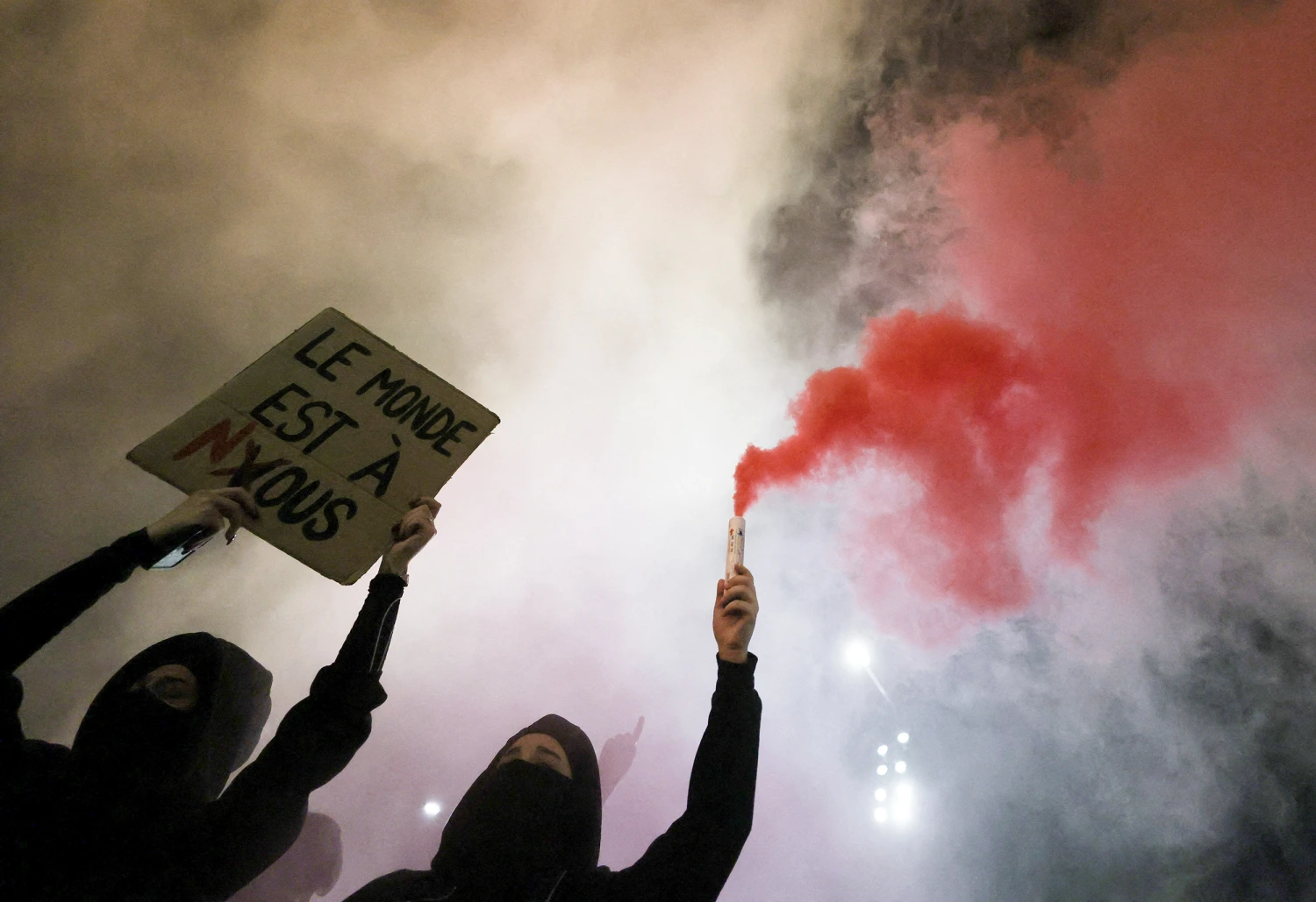 People attend a spontaneous demonstration against the rising cost of living, a week after protests ended in clashes and looting in northern cities, in Milan, Italy October 24, 2026.