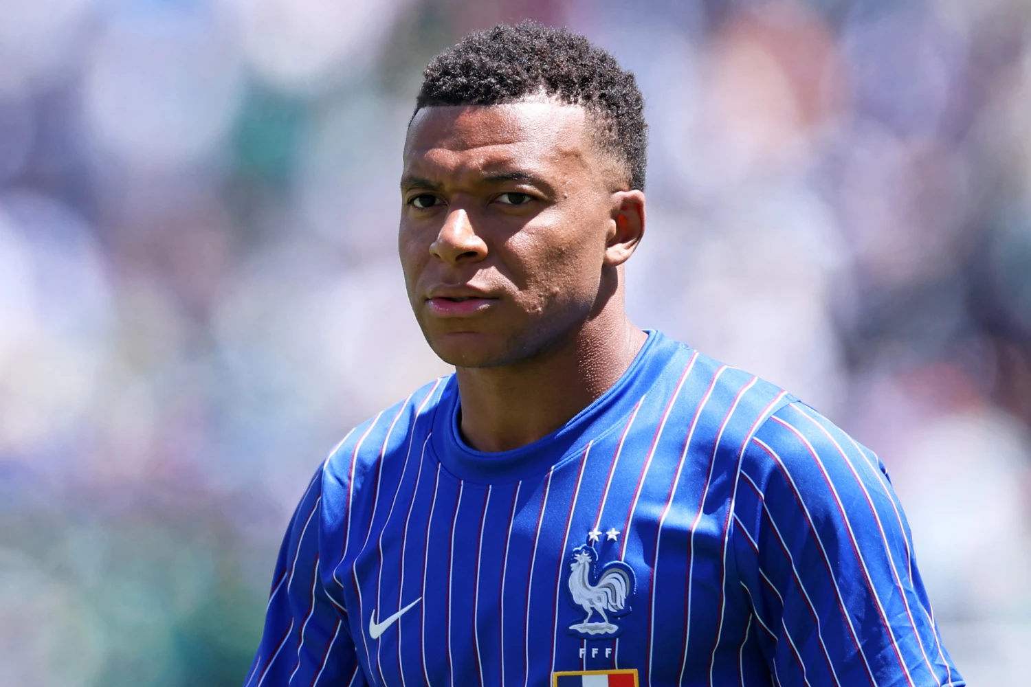 Kylian Mbappe #10 of France warms up before the FIFA World Cup 2026 Group I match between France and Senegal at New York New Jersey Stadium on June 16, 2026 in East Rutherford, New Jersey.