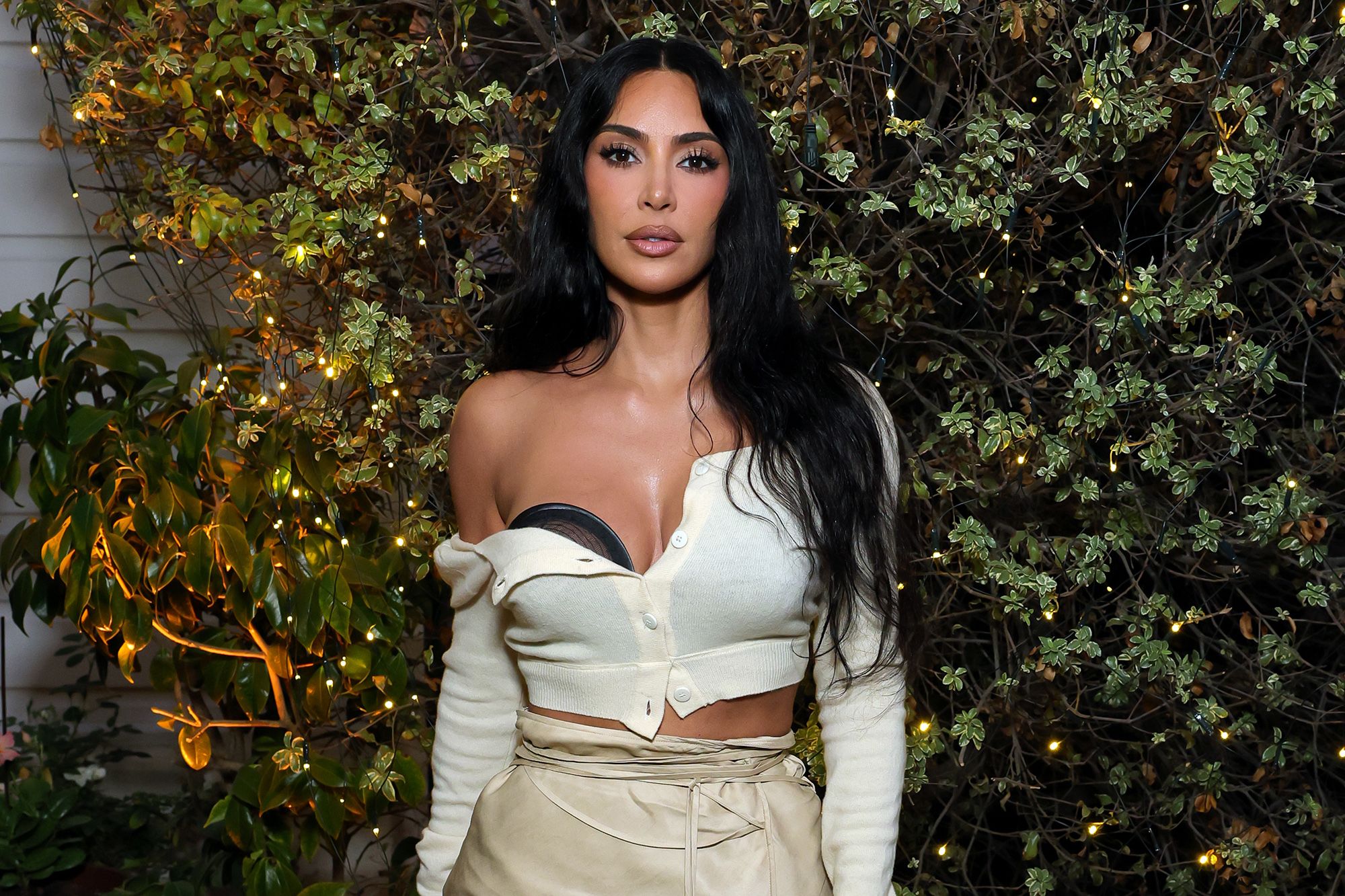 Kim Kardashian was awarded 1 euro ($1.15) compensation by a Paris court for having been the victim of a 2016 armed robbery in the city.