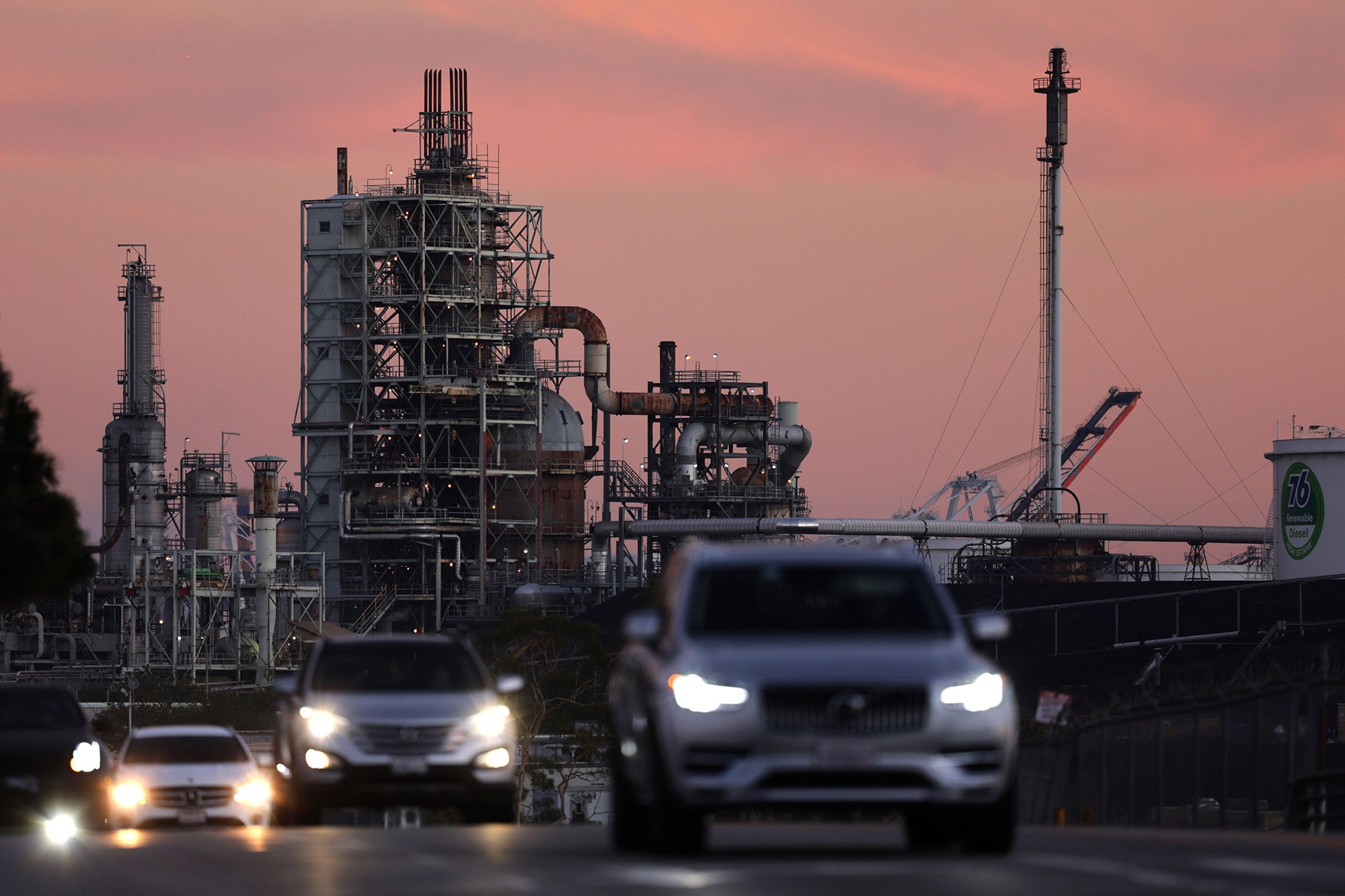 Traffic drives past the Phillips 66 refinery in Westminster, California, USA, 25 November 2024. On 20 November 2024, a federal grand jury indicted Phillips 66 on charges of violating the Clean Water Act by dumping 790,000 gallons of contaminated wastewater into the Los Angeles County sewer system and failing to report the incident to authorities. Phillips 66 faces federal charges of violating the Clean Water Act by polluting Los Angeles sewers with 790,000 gallons of wastewater, Westminster, USA - 25 Nov 2024